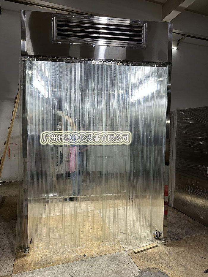 潔凈采樣車作為監(jiān)控潔凈車間環(huán)境質(zhì)量的工具，其標(biāo)準(zhǔn)要求尤為嚴(yán)格。